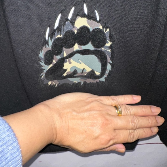 IMPERIOUS Beast unleasher 93 mens black sweatshirt size M bear graphics - Picture 8 of 10